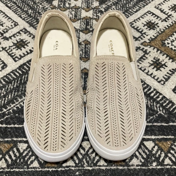 COACH Women's White Alegra suede Sneaker parchment color size 7